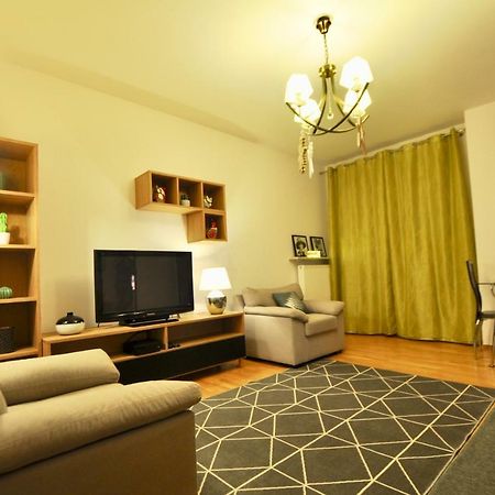 Mlociny Metro Apartment Warsaw Exterior photo